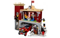 Clearance Sale LEGO Creator Expert Winter Village Fire Station