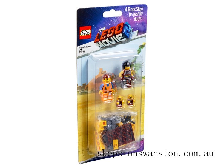 Discounted LEGO Minifigures TLM2 Accessory Set 2019