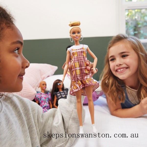 Clearance Sale Barbie Fashionista Doll 142 Plaid Dress